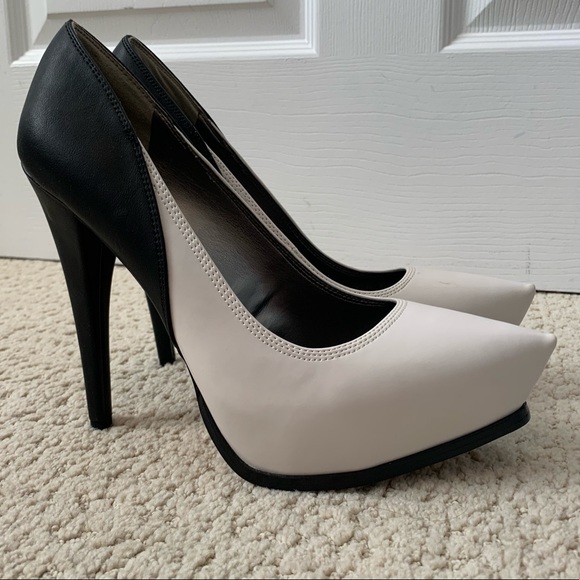 sam edelman platform pumps